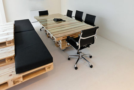 wood pallet uses - office 4