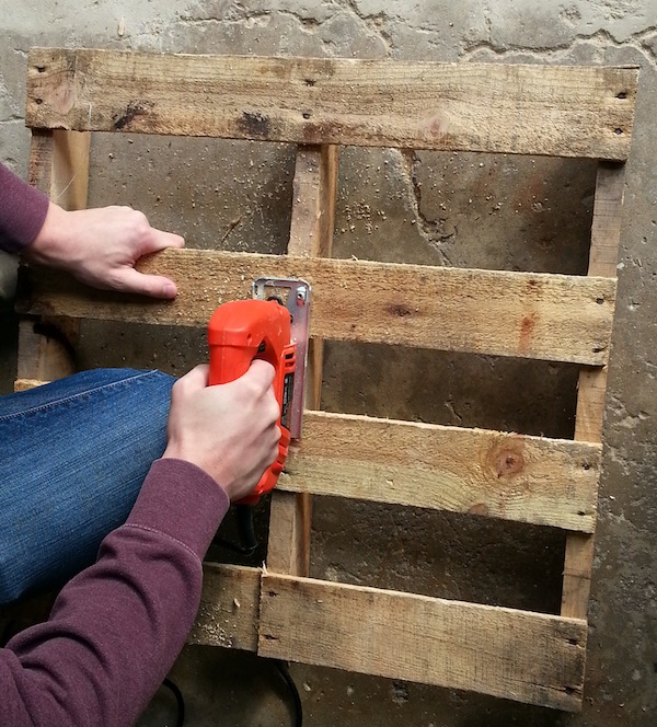 recycled wood pallet sled