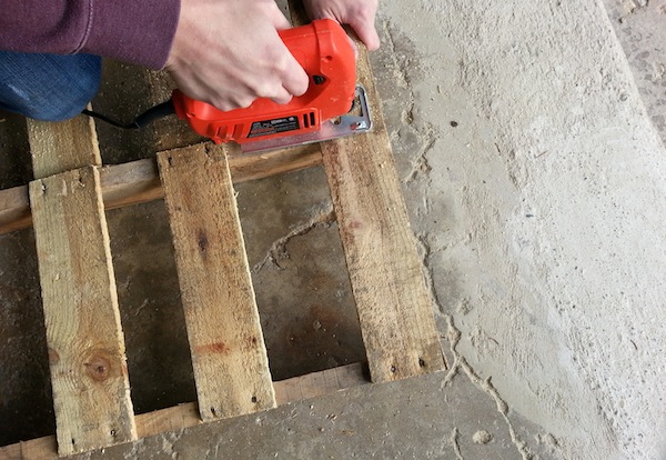 recycled wood pallet sled