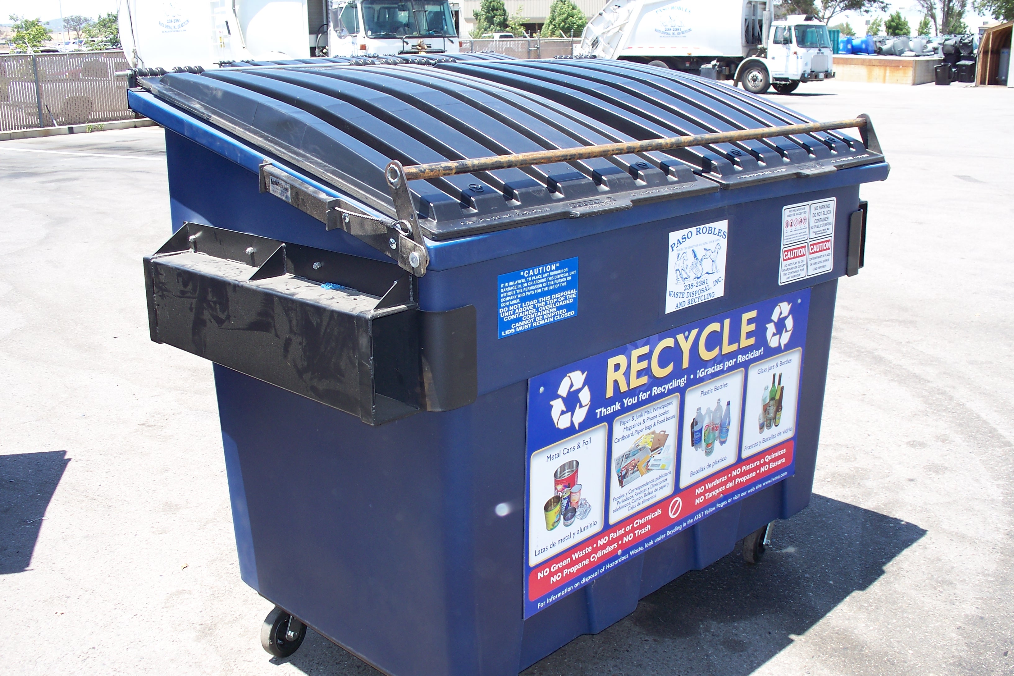 Community recycling bin